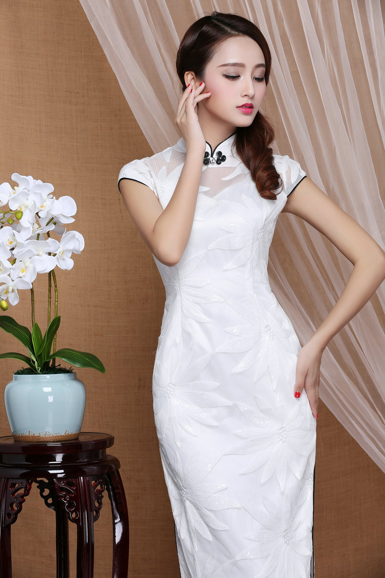 white qipao