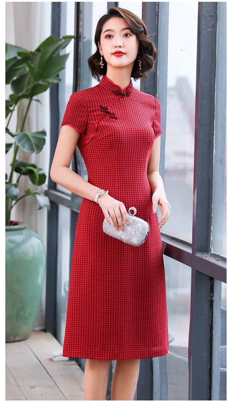 red qipao